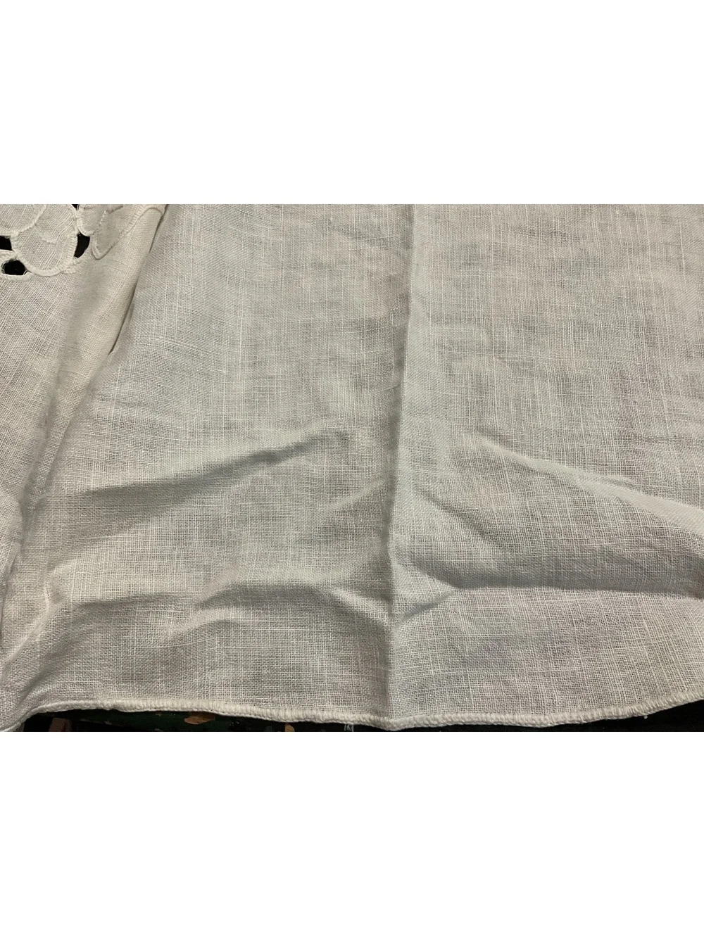 Vintage White Linen Table Runner with Floral Cutwork Embroidery 37”x 12”